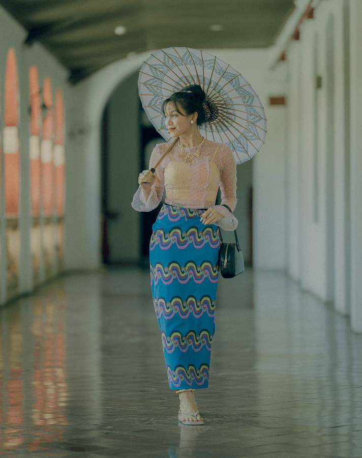 “The heart of Myanma Glory: a perfect blend of vintage elegance and modern sophistication”