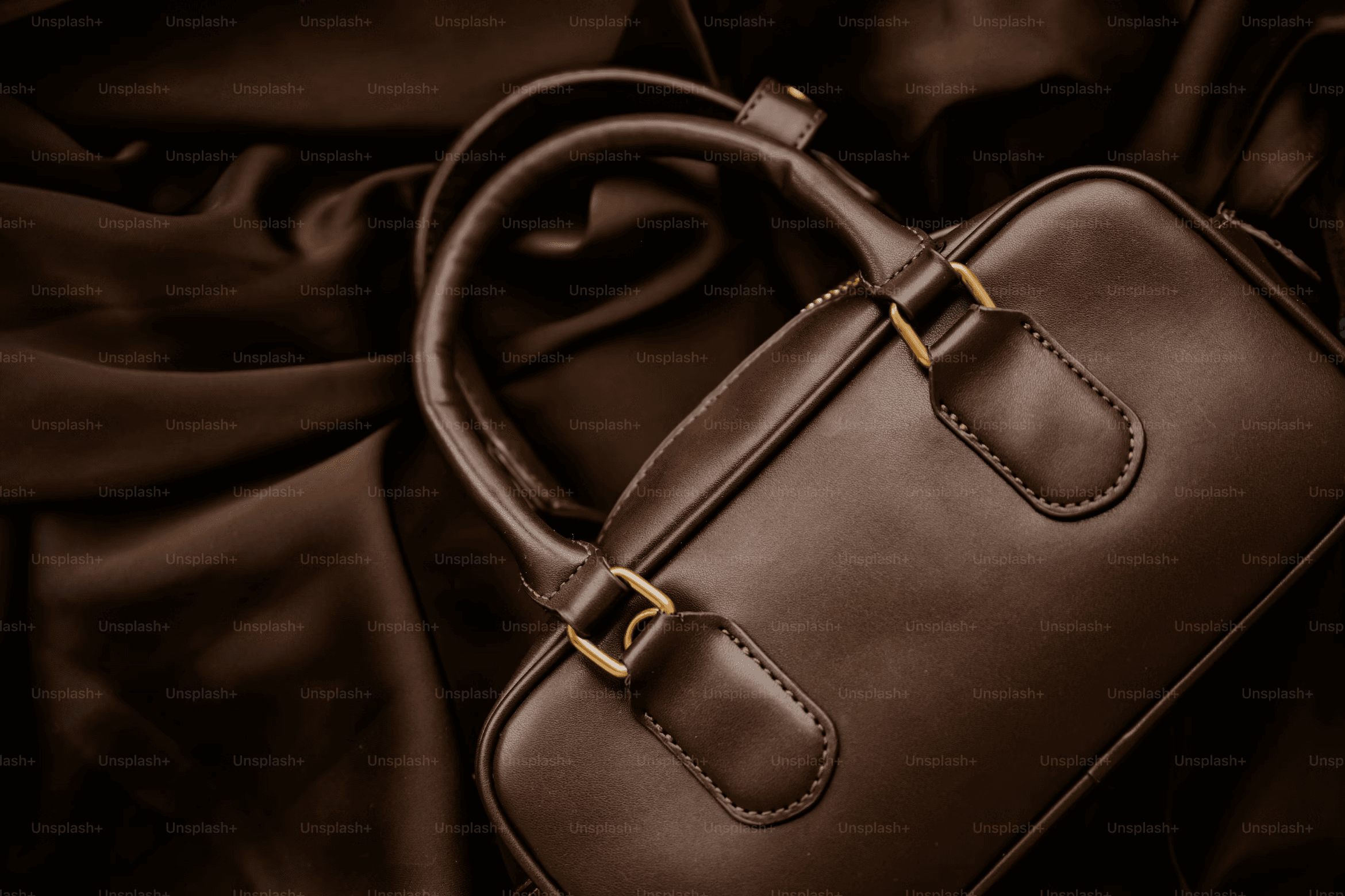 The Art of Handcrafted Leather Bags
